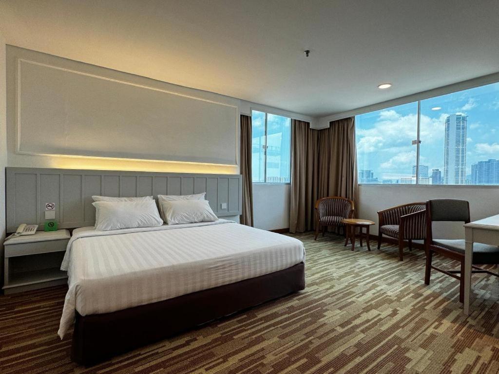 Hotel Continental Penang George Town Exterior photo